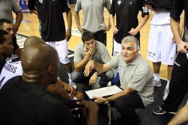 Στήριξη με ημερομηνία λήξης στο Μαρκόπουλο