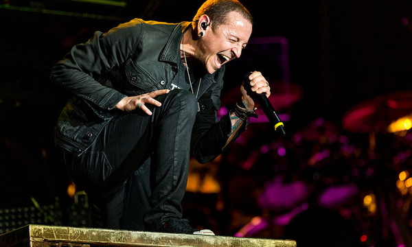 Γιατί ο νεκρός τραγουδιστής των Linkin Park σκότωσε μια ολόκληρη γενιά;