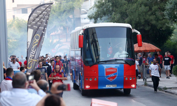Πανικός στη Νέα Σμύρνη για τον Πανιώνιο (pics)