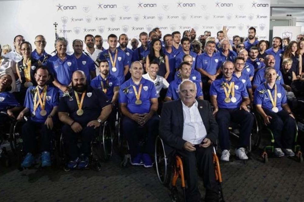 ομάδα Εκσπερμάτιση μέσα πορνό